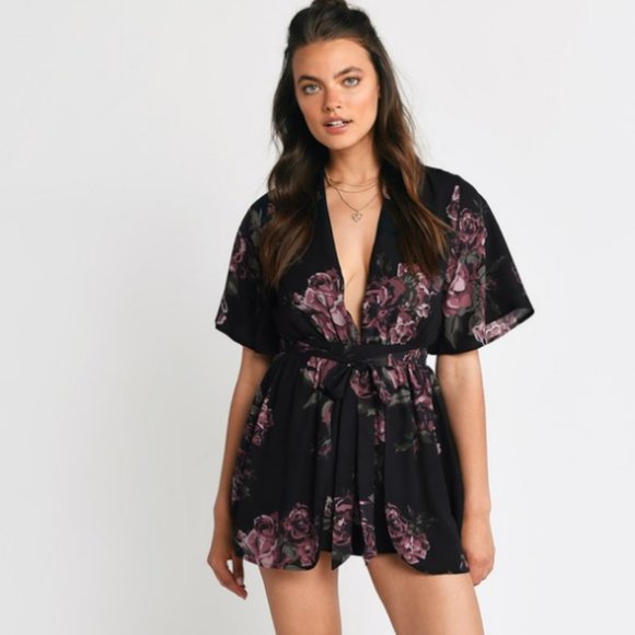 LOVELY ROSES BLACK MULTI FLORAL PRINT ROMPER TOBI - Picture 1 of 3